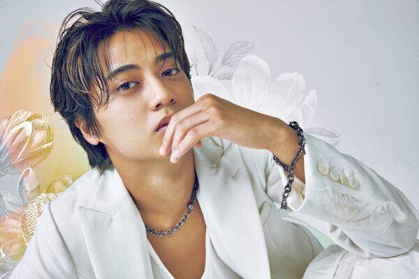 雑誌「装苑」1月号の「装苑男子SPECIAL」の画像