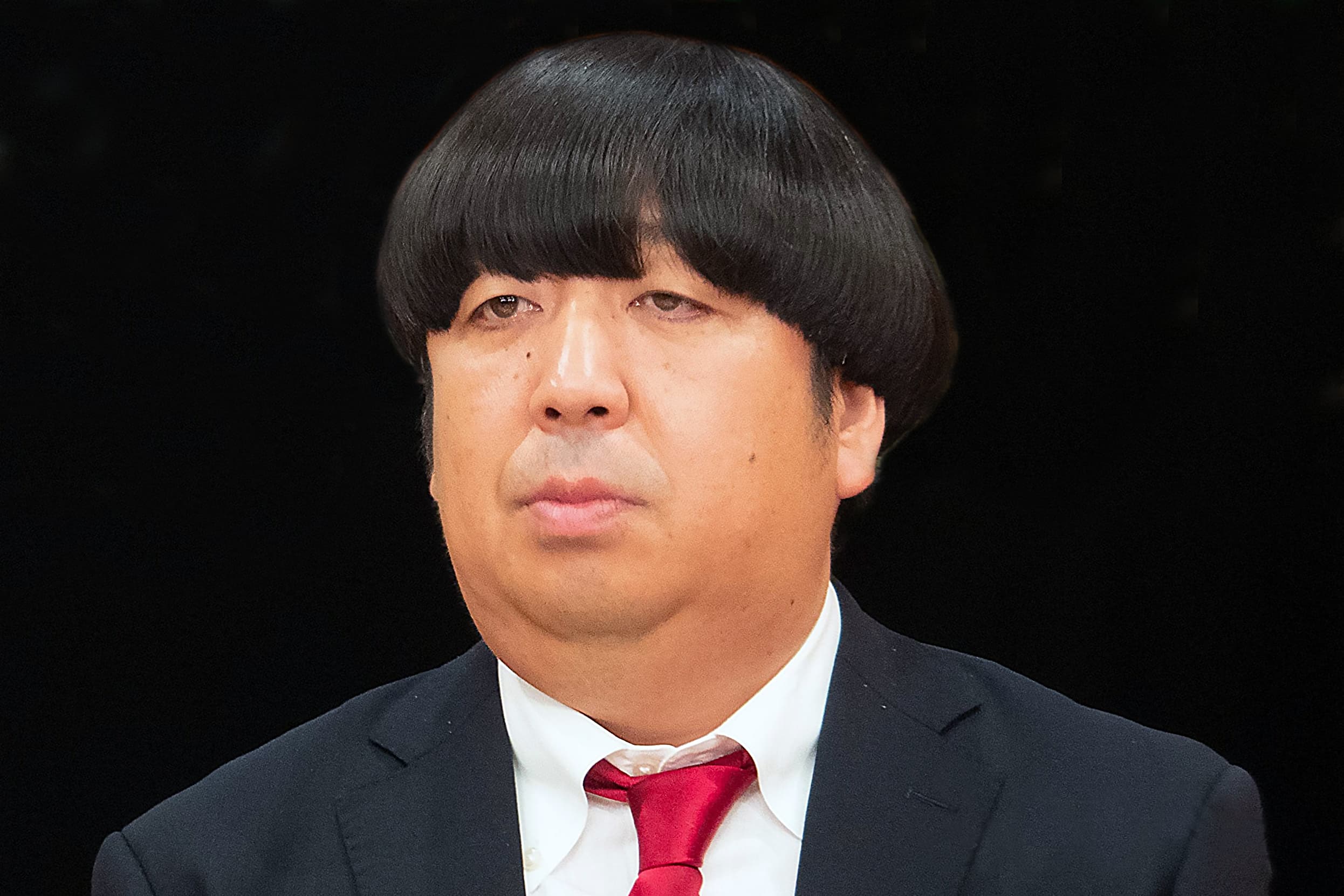 日村勇紀の現在年収は4億円!?レギュラー番組11本もあるからな〜 - 芸能マニア！